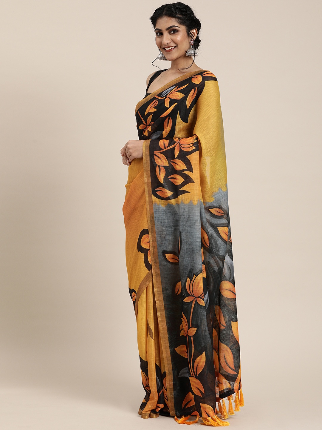 

VASTRANAND Mustard Yellow & Black Linen Blend Printed Ikat Pochampally Celebrity Saree