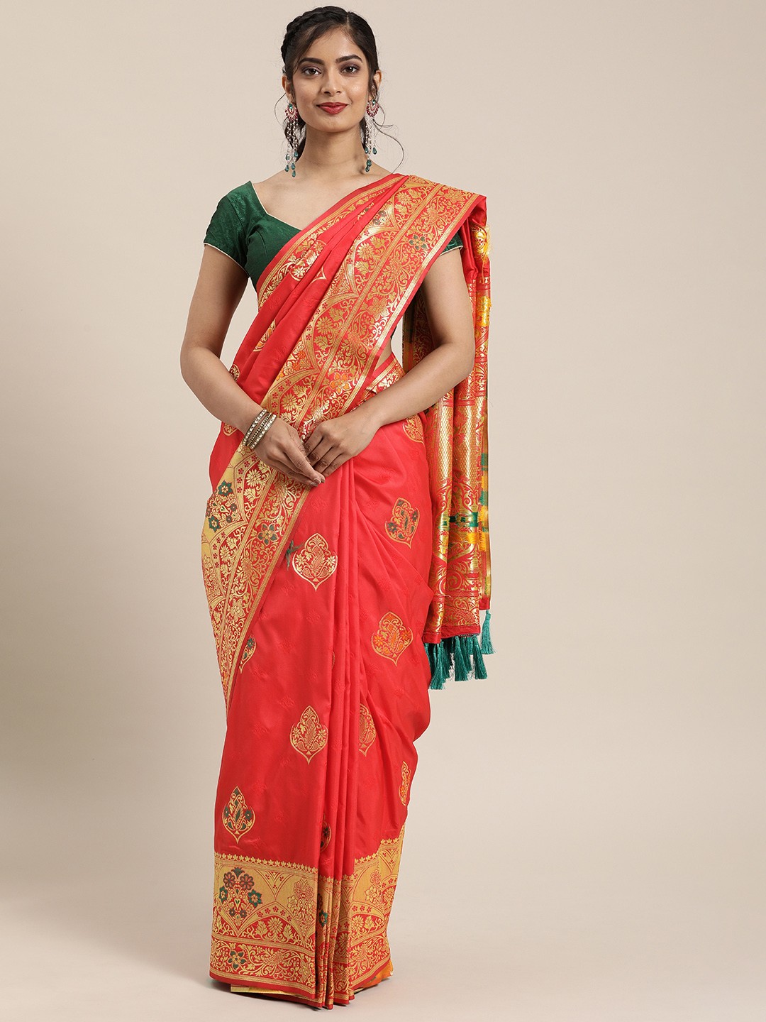 

VASTRANAND Coral Red & Gold-Toned Silk Blend Woven Design Kanjeevaram Saree