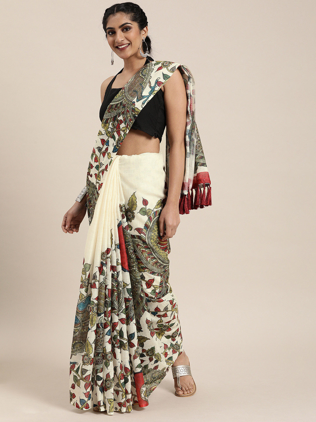 

VASTRANAND Off-White & Olive Green Linen Blend Kalamkari Printed Saree