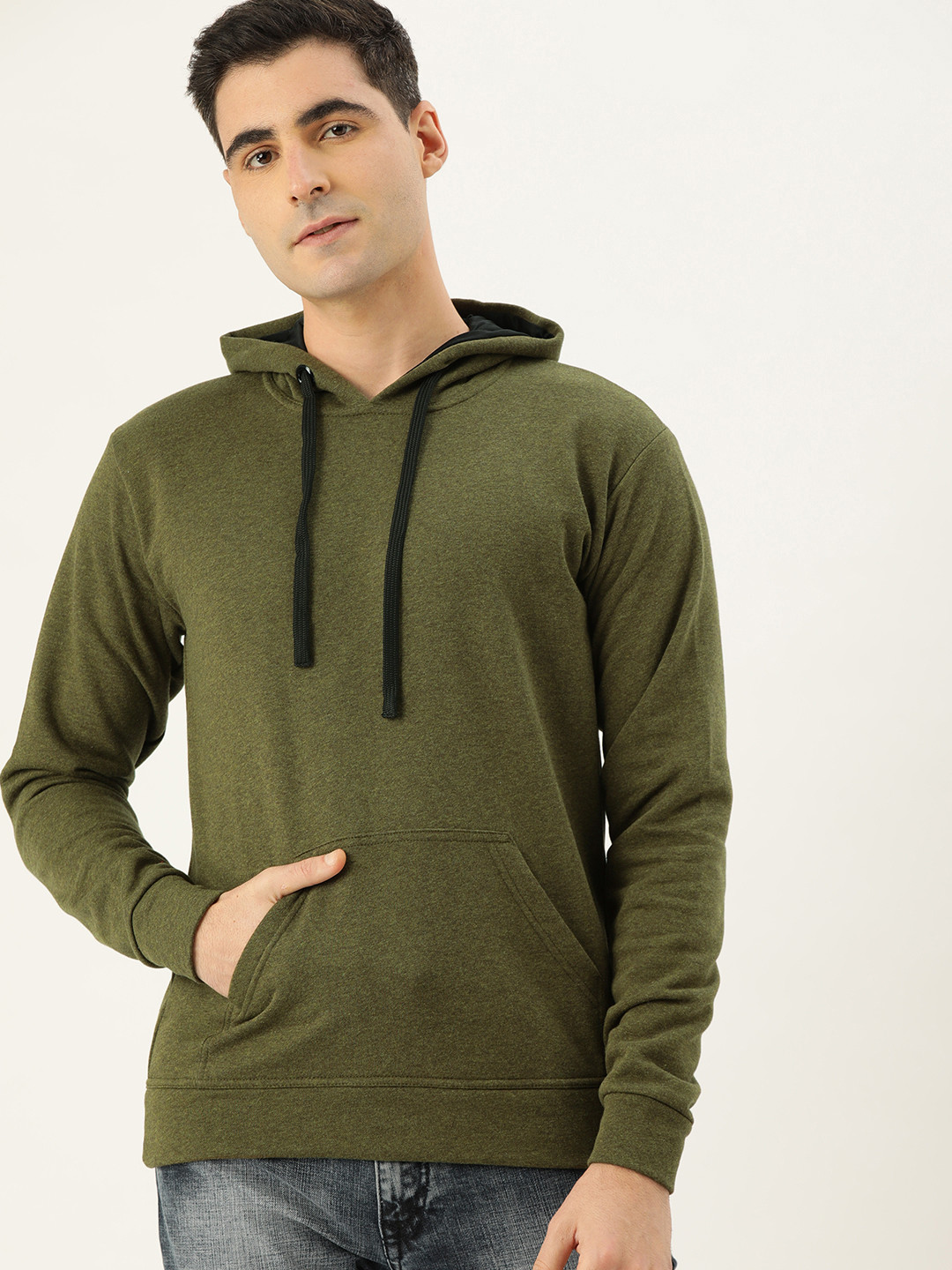

Campus Sutra Men Olive Green Solid Hooded Pullover Sweatshirt