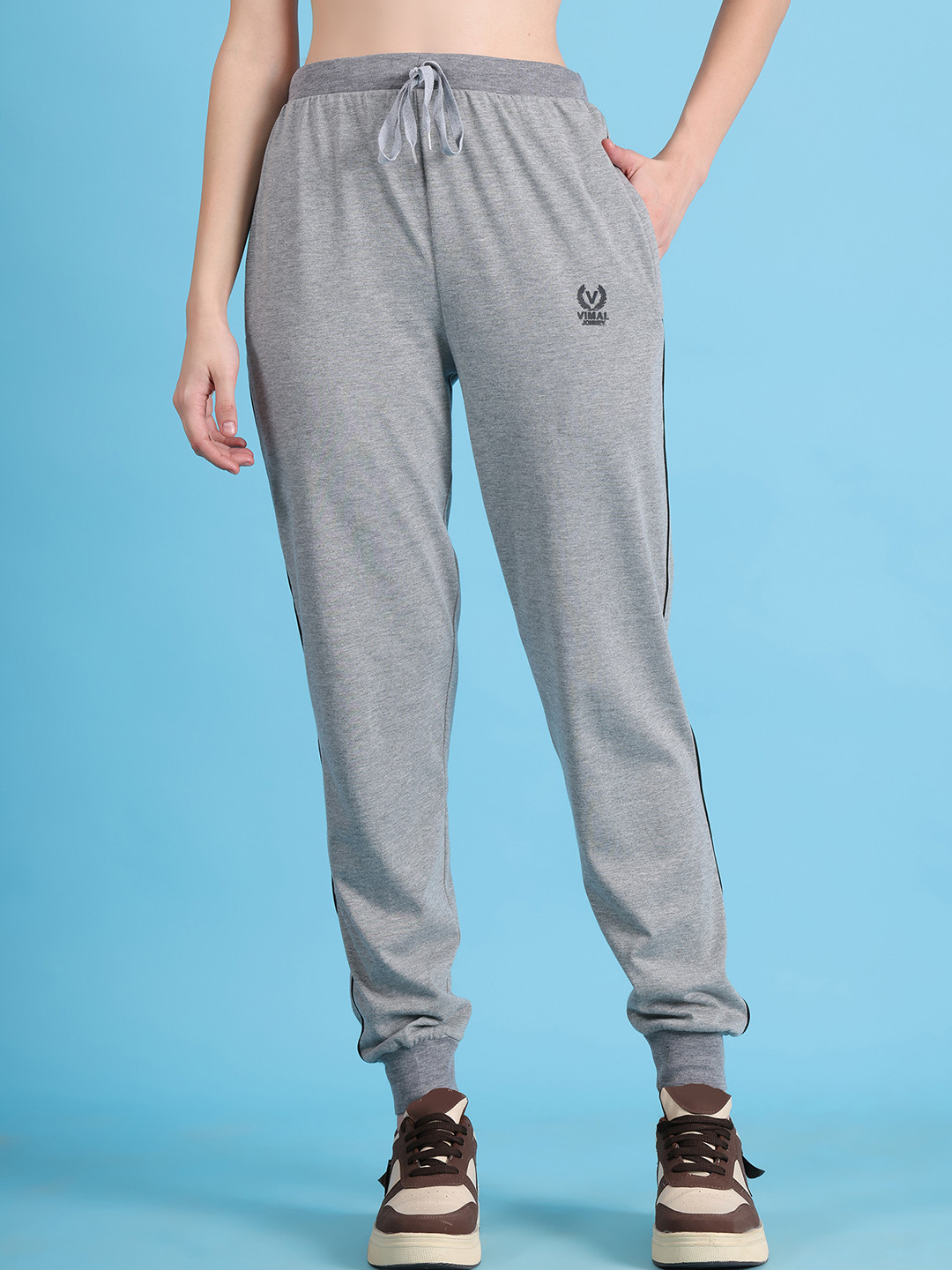 

MACK JONNEY Women Grey Solid Joggers