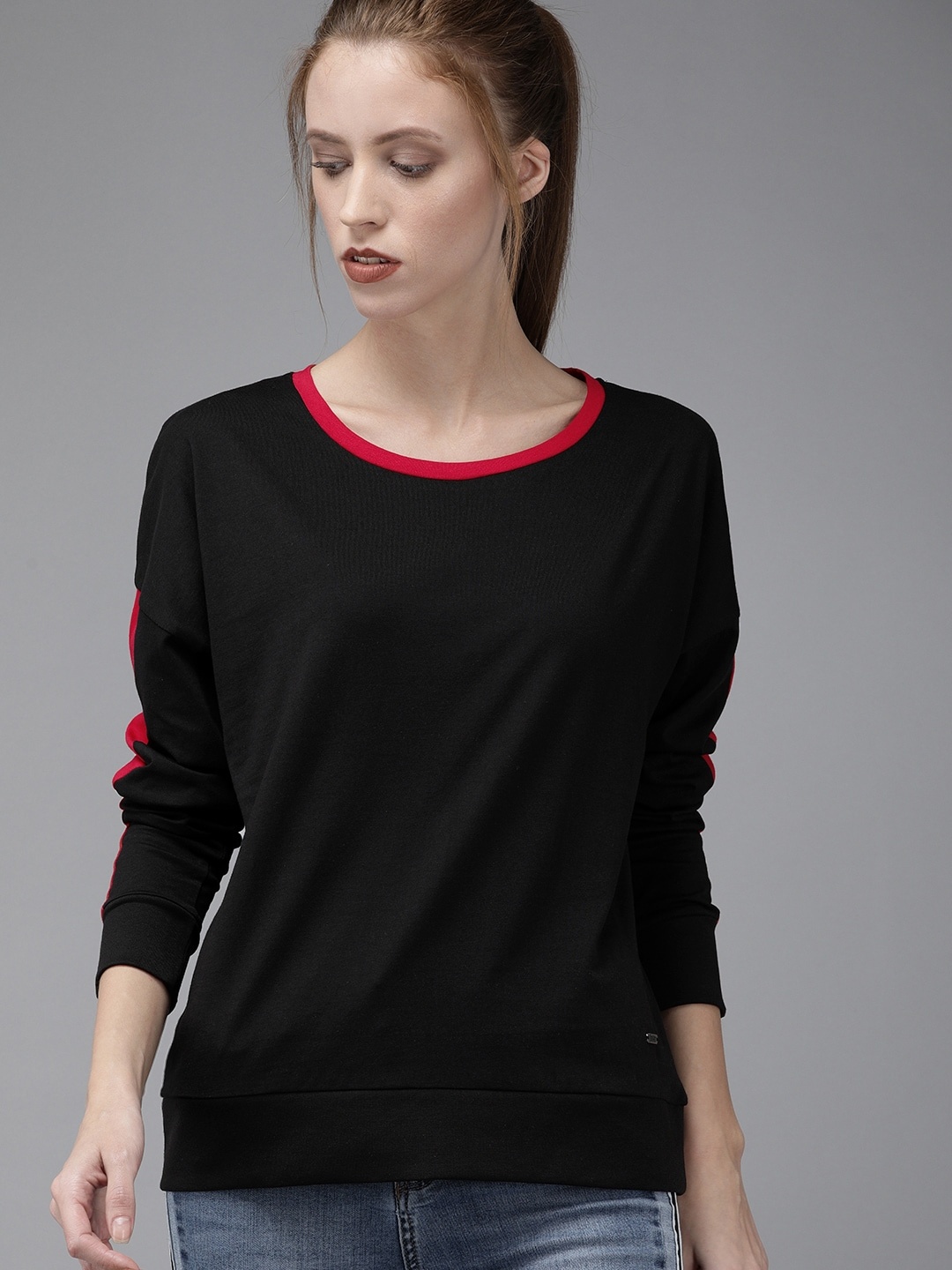 

Roadster Women Black Solid Round Neck Pure Cotton T-shirt with Striped Detailing