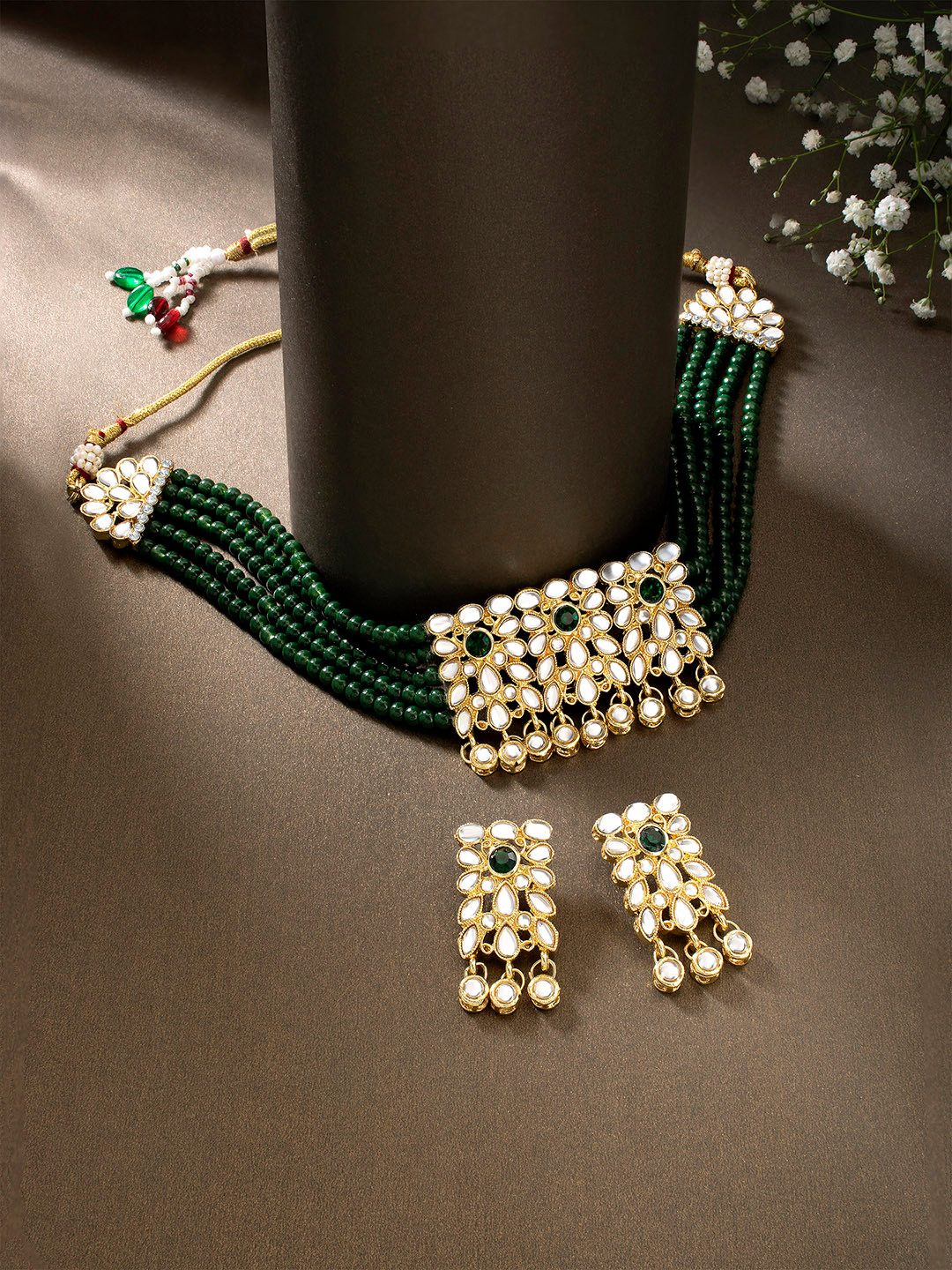 

Peora Gold-Plated & Green Kundan & Beads Studded Choker Jewellery Set