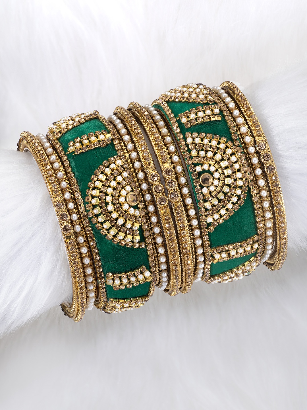 

Peora Green & Gold-Plated Set Of 2 Matching Bangle Kundan Studded Chuda