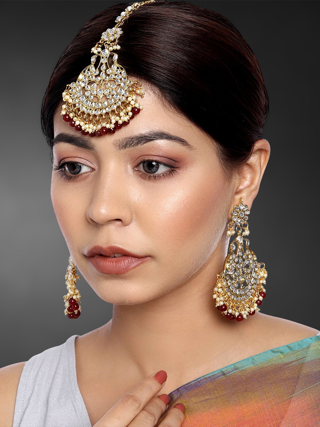 

Peora Maroon Gold Plated Kundan Earring & Maang Tikka Jewellery Set