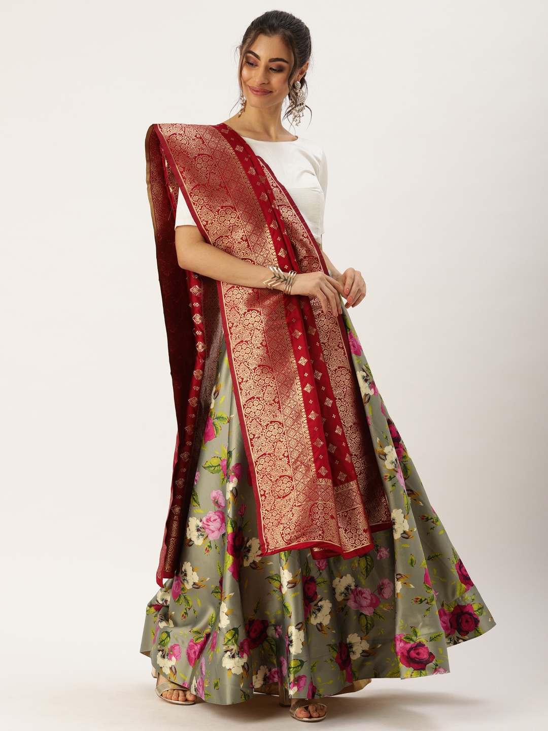 

LOOKNBOOK ART Grey Floral Print Semi-Stitched Lehenga & Unstitched Blouse with Dupatta