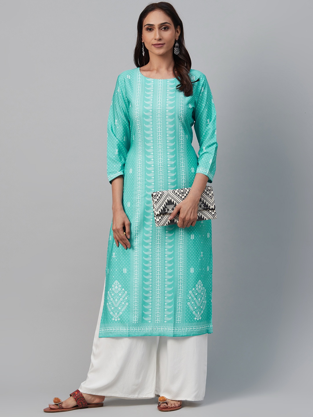

AHIKA Women Blue & White Printed Straight Kurta