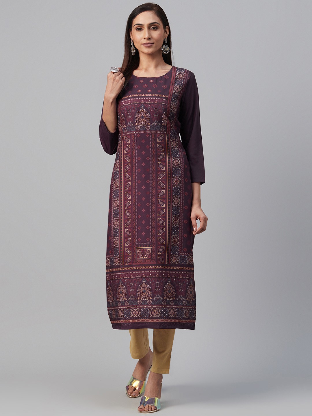 

AHIKA Women Purple & Red Printed Straight Kurta