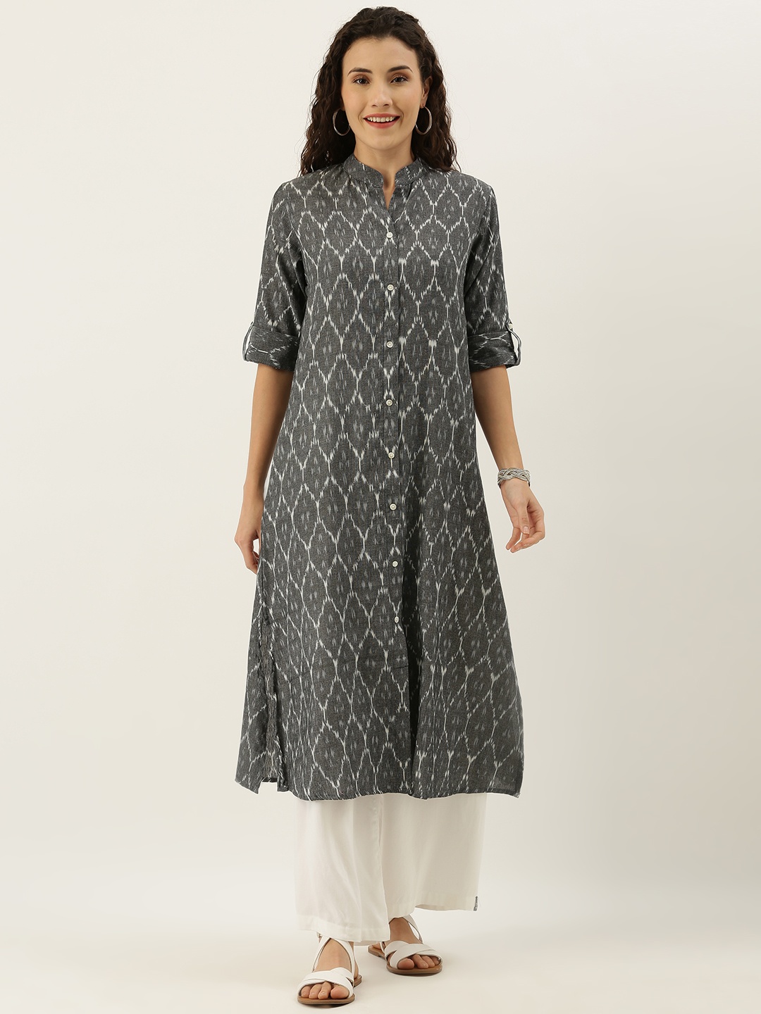 

FLAVIDO Women Grey & White Woven Design A-Line Kurta