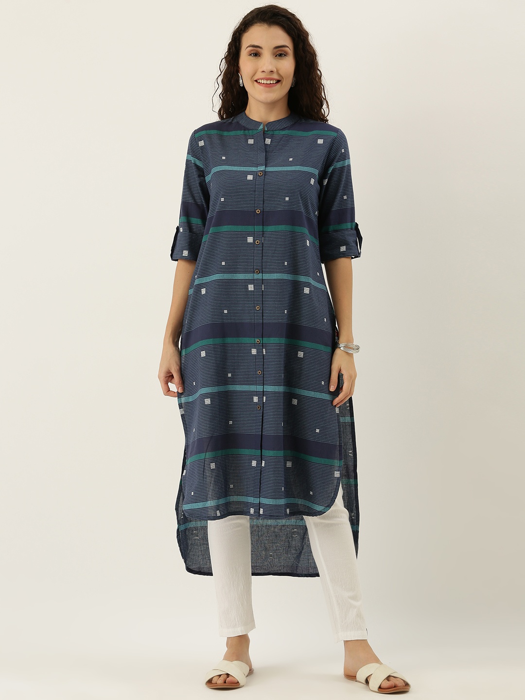 

FLAVIDO Women Navy Blue Striped Straight Kurta
