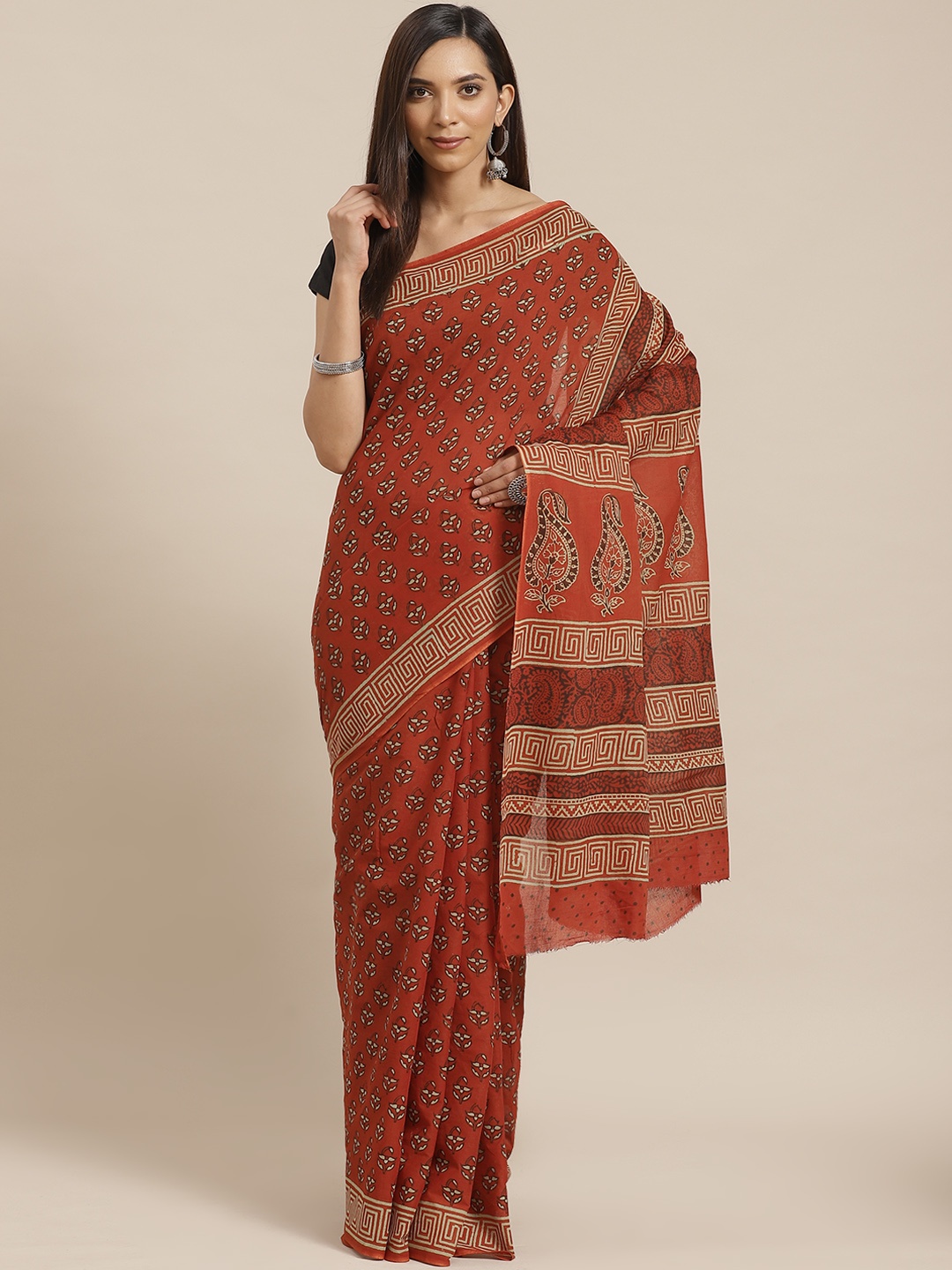 

Kalakari India Rust Red & Beige Block Print Handloom Sustainable Saree