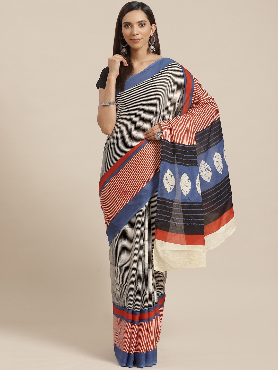 

Kalakari India Beige & Blue Handloom Pure Cotton Striped With Block Print Sustainable Saree