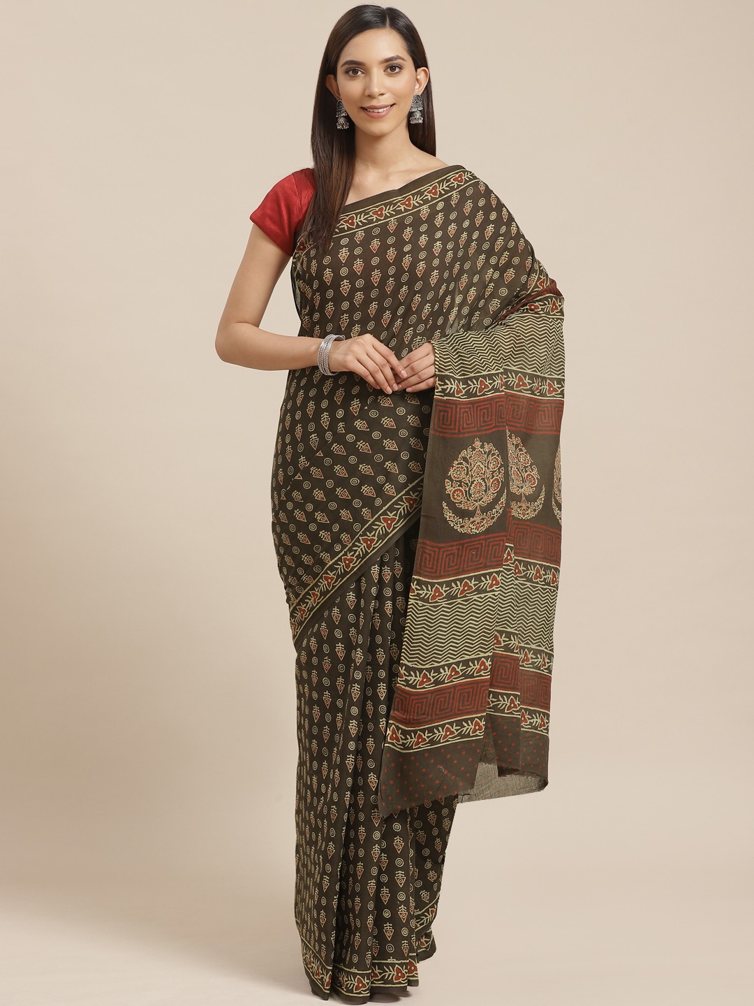 

Kalakari India Olive Green & Beige Handloom Hand Block Print Sustainable Saree