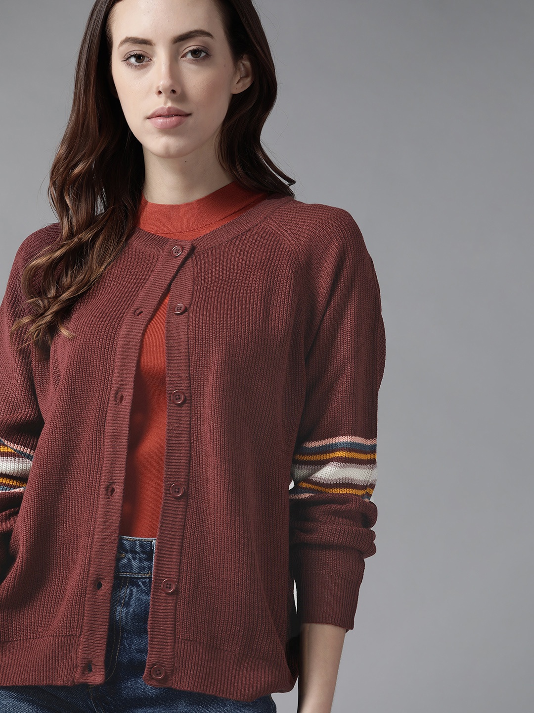 

Roadster Women Burgundy Solid Cardigan