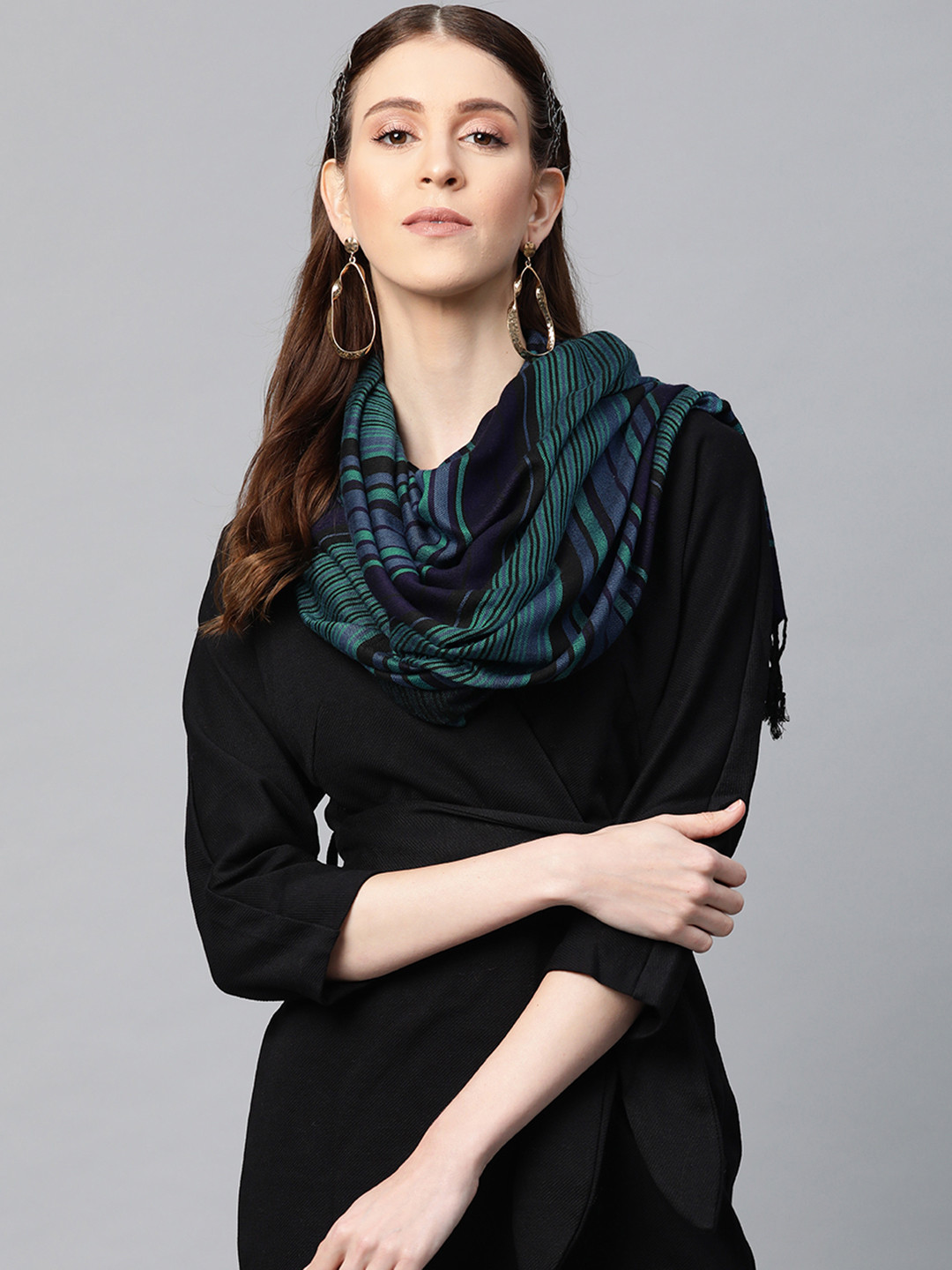 

SASSAFRAS Women Green & Blue Striped Stole