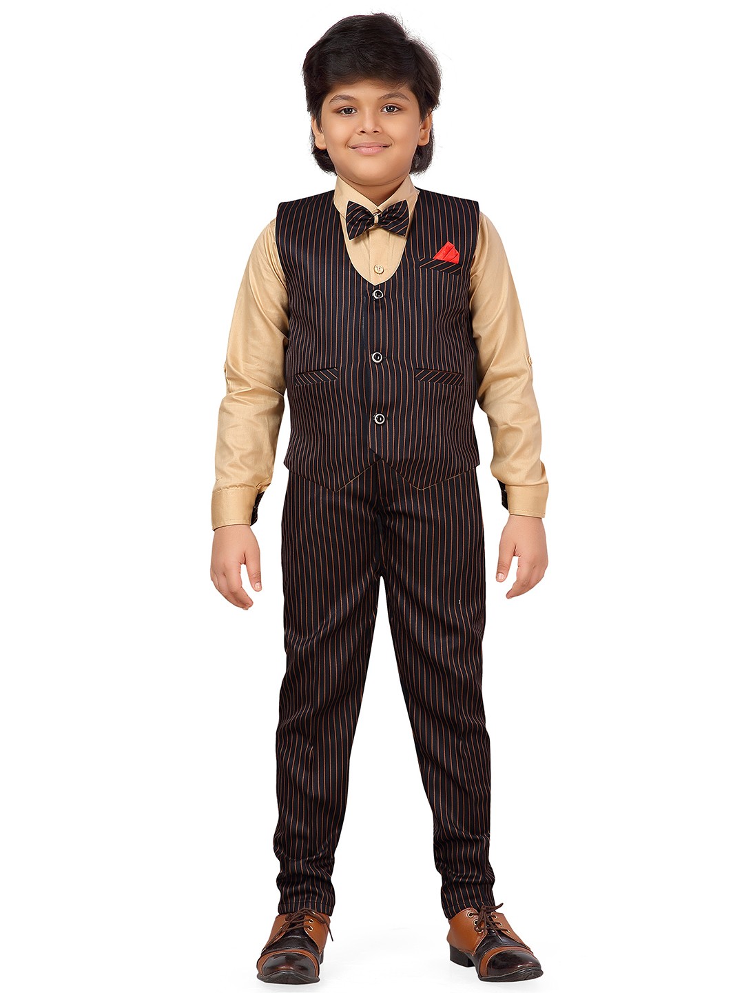 

Aj DEZInES Boys Brown & Beige Solid Shirt with Trousers