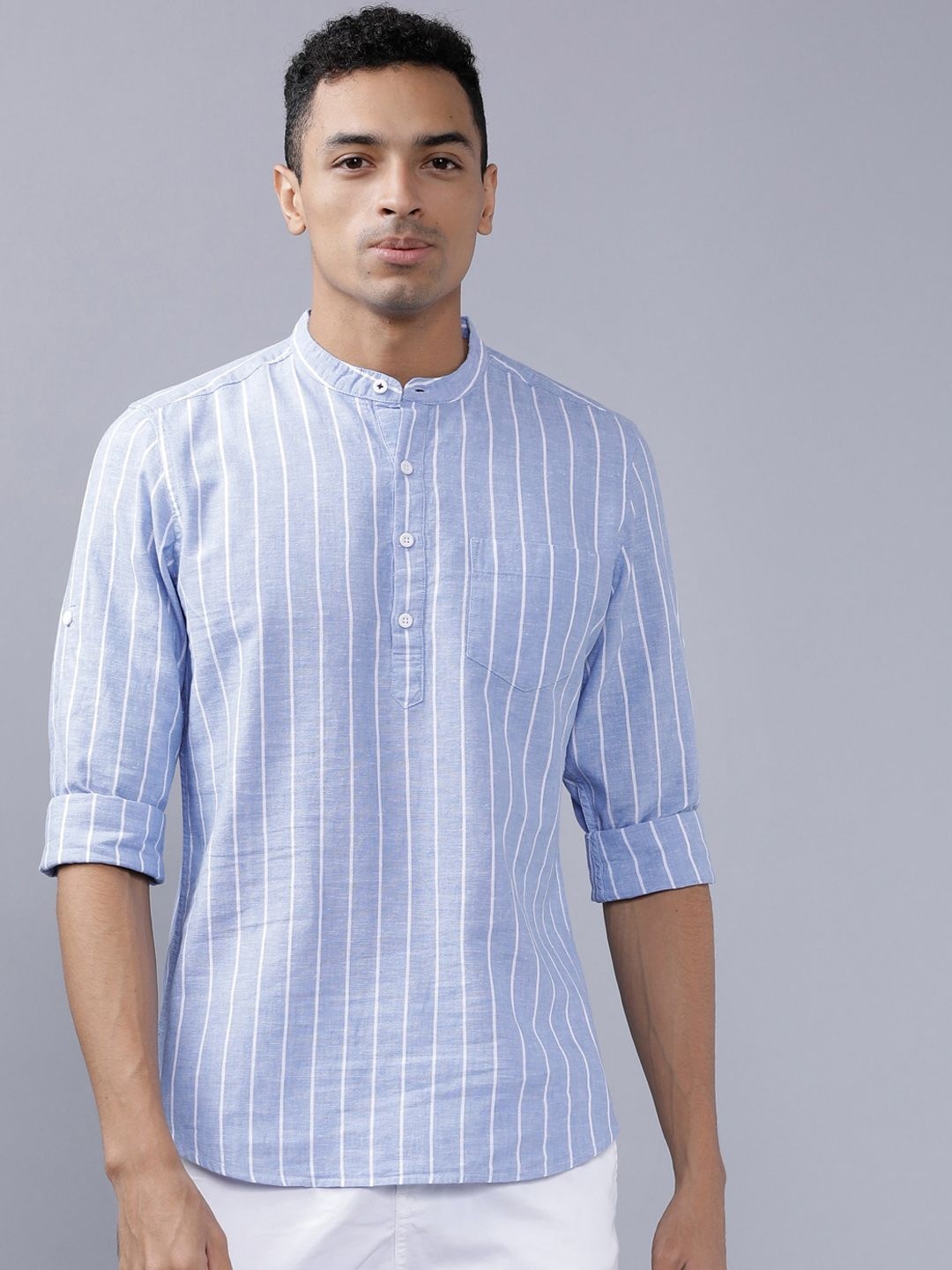 

HIGHLANDER Men Blue & White Slim Fit Striped Casual Shirt