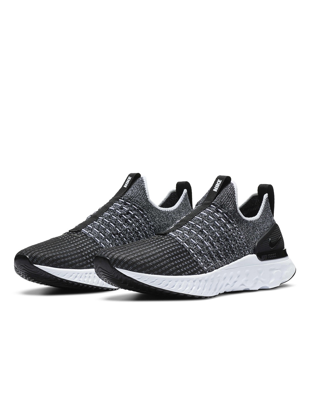 

Nike Men React Phantom Run Flyknit 2 Running Shoes, Black