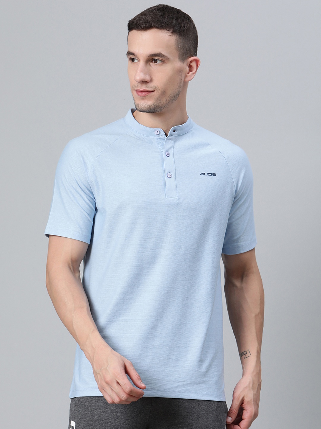 

Alcis Men Blue Solid Mandarin Collar T-shirt