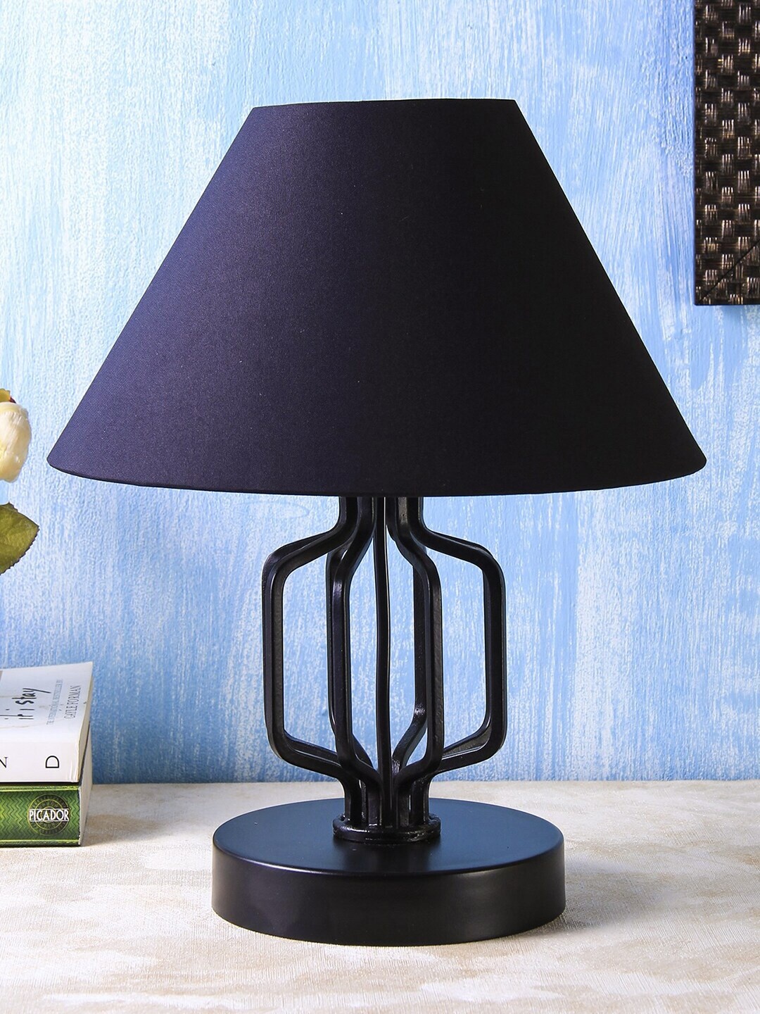 

Devansh Black Solid Frustum Table Lamp
