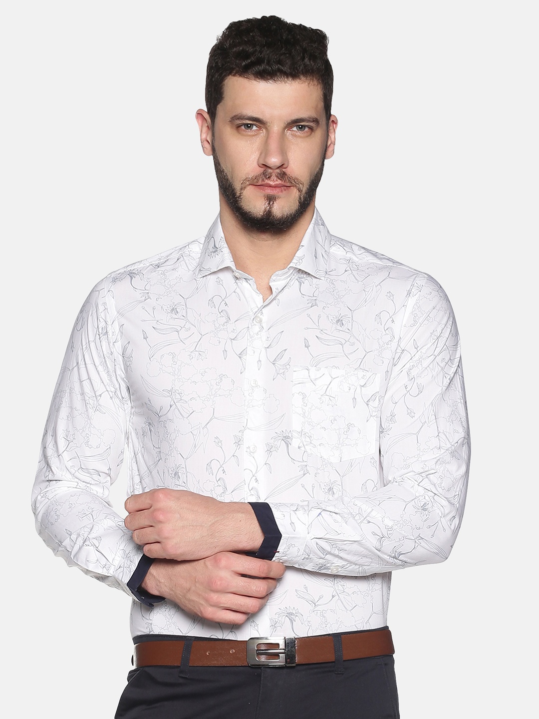 

IVOC Men White & Blue Slim Fit Printed Casual Shirt