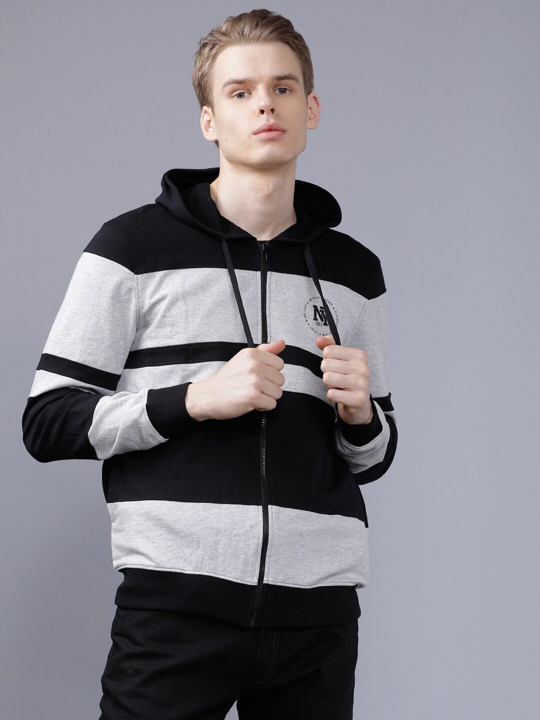 

The Indian Garage Co Men Black & Grey Colourblocked Hooded Sweatshirt