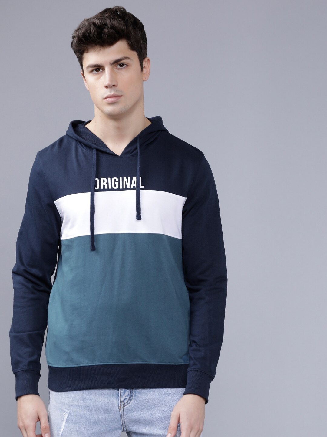 

The Indian Garage Co Men Blue & White Colourblocked Hooded Sweatshirt