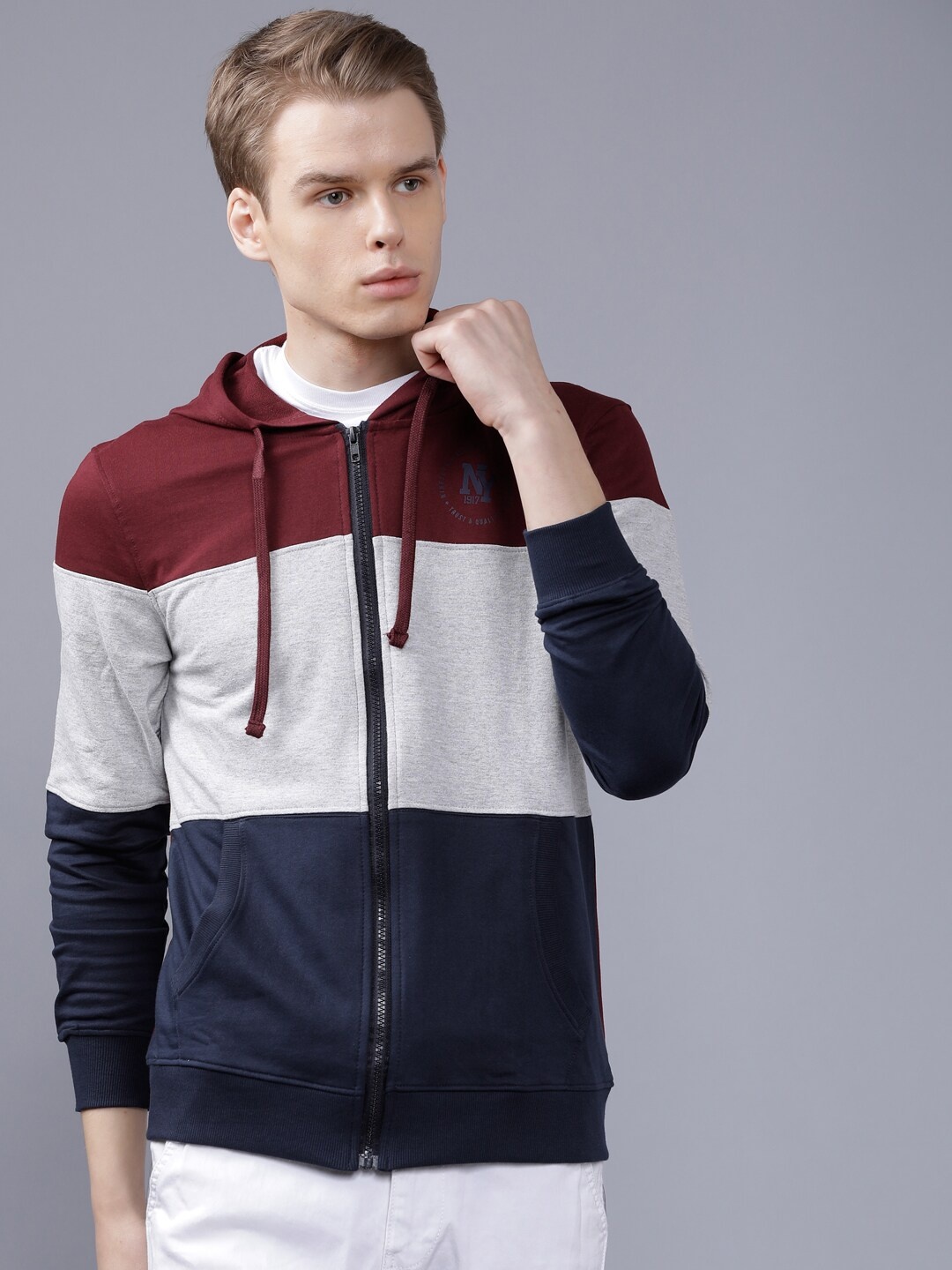

The Indian Garage Co Men Maroon & Navy Blue Colourblocked Hooded Sweatshirt