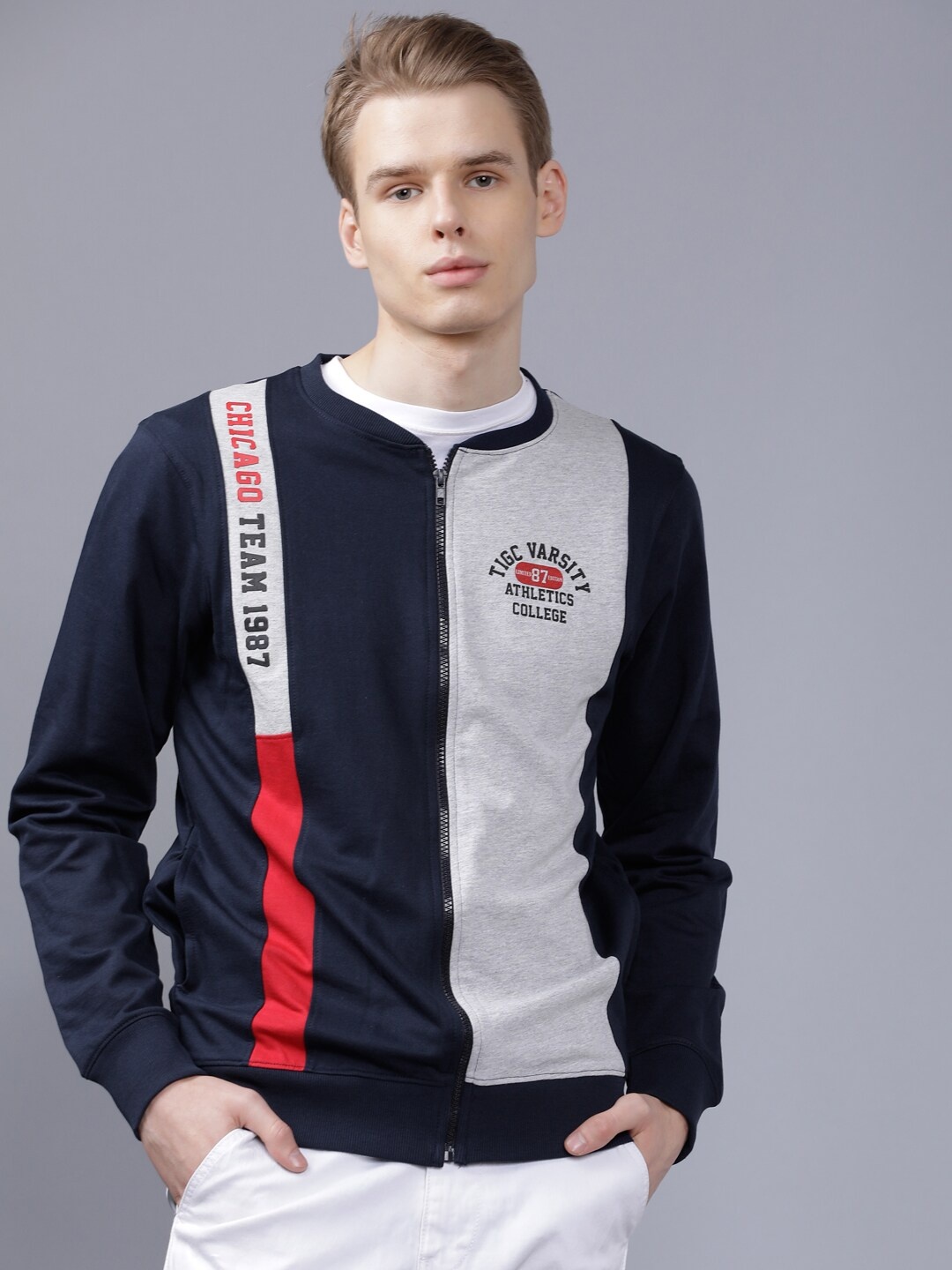 

The Indian Garage Co Men Navy Blue & Grey Printed Sweatshirt