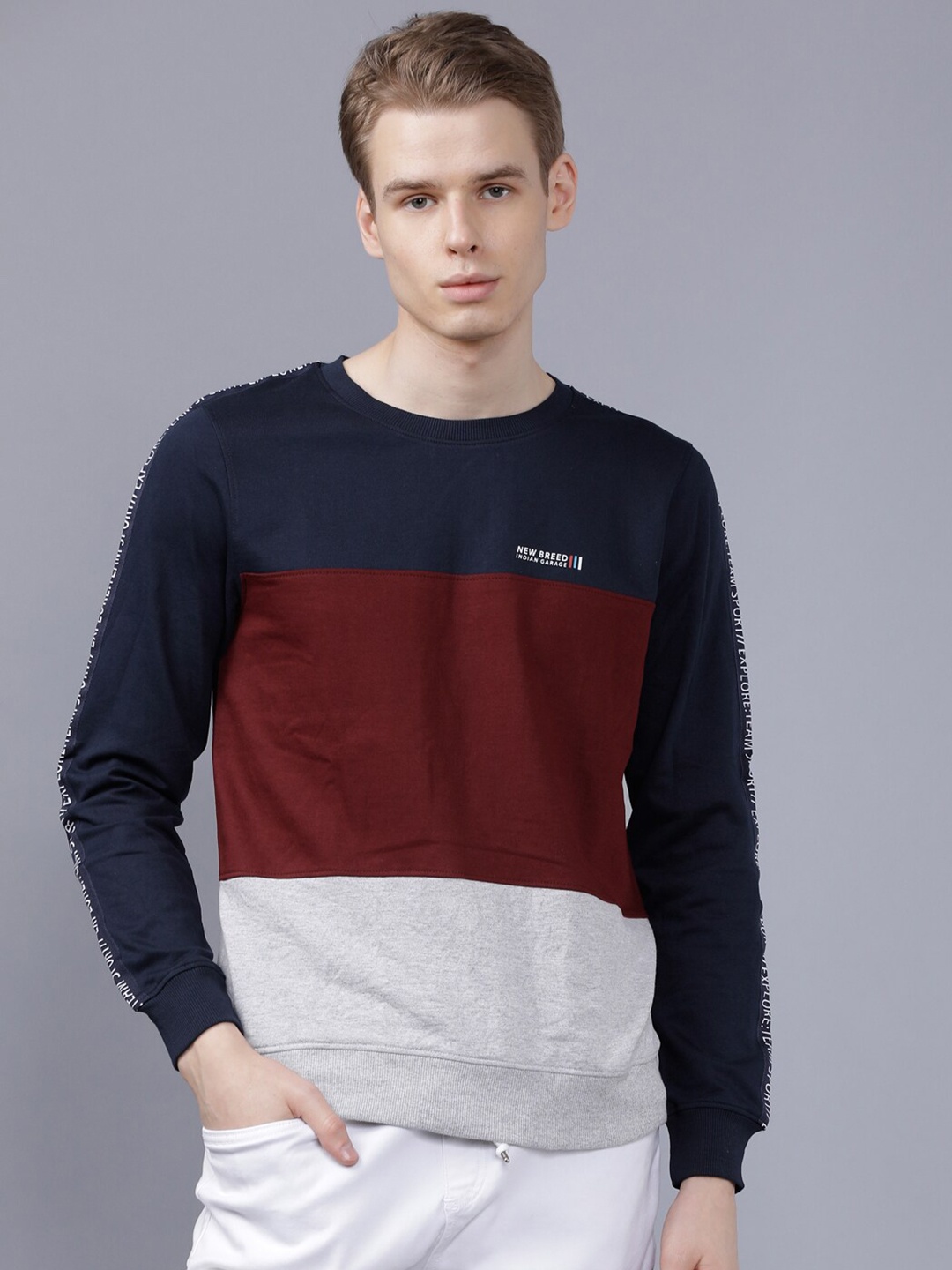 

The Indian Garage Co Men Navy Blue & Maroon Colourblocked Hooded Sweatshirt