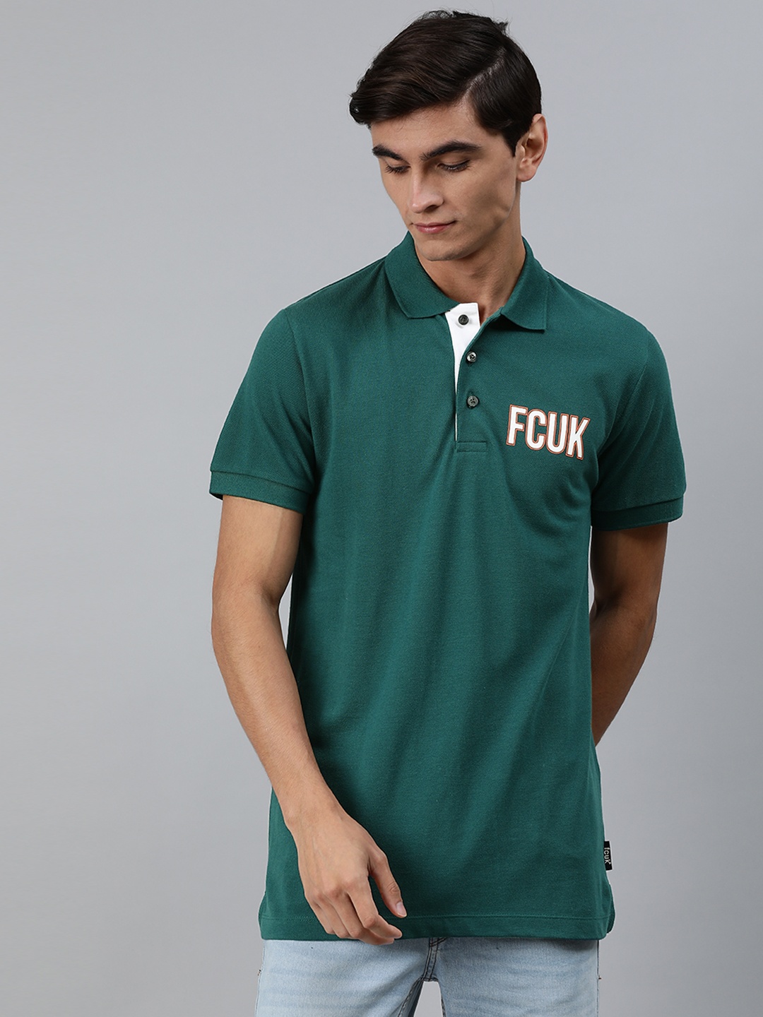 

French Connection Men Green Slim Fit Solid Polo Collar Pure Cotton T-shirt with Printed Detail