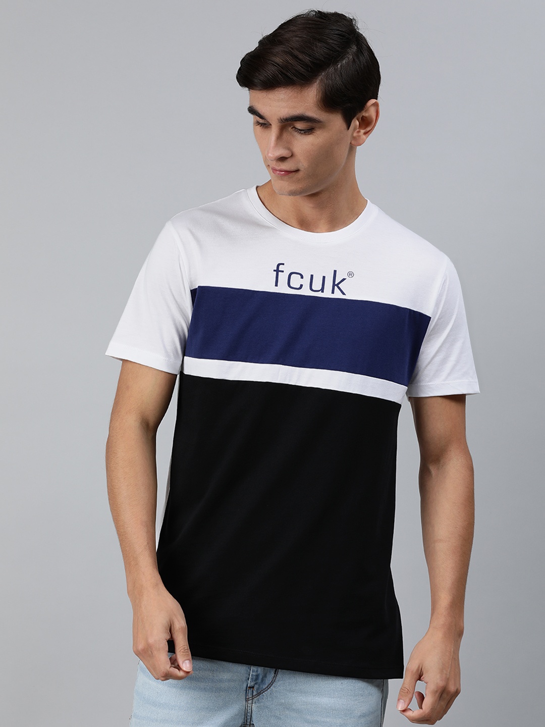 

French Connection Men White Black Slim Fit Colourblocked Round Neck Pure Cotton T-shirt