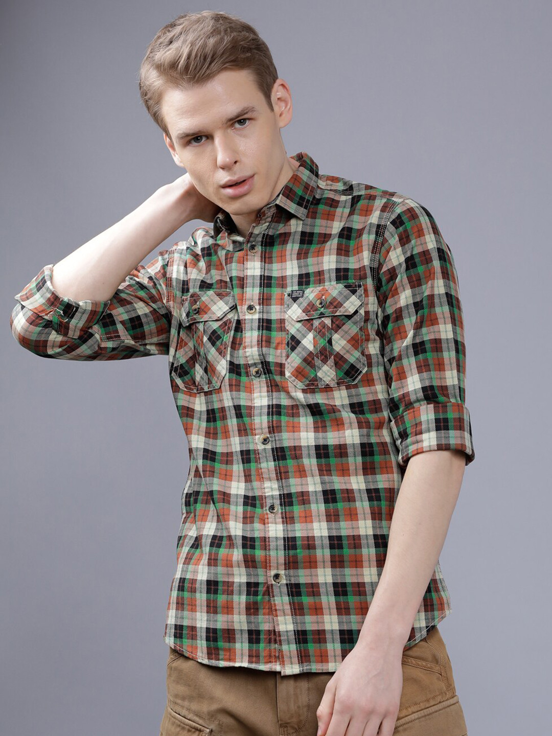 

The Indian Garage Co Men Khaki & Green Slim Fit Checked Casual Shirt