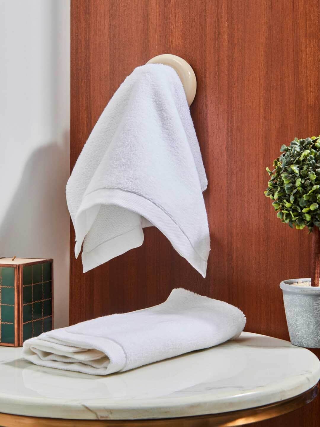 

DDecor Unisex White Set of 2 Solid Hand Towels