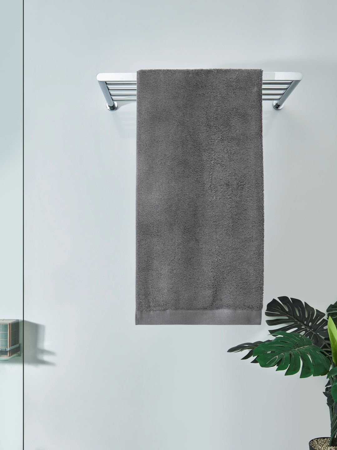 

DDecor Unisex Grey Solid 600 GSM Live Beautiful Bath Towel