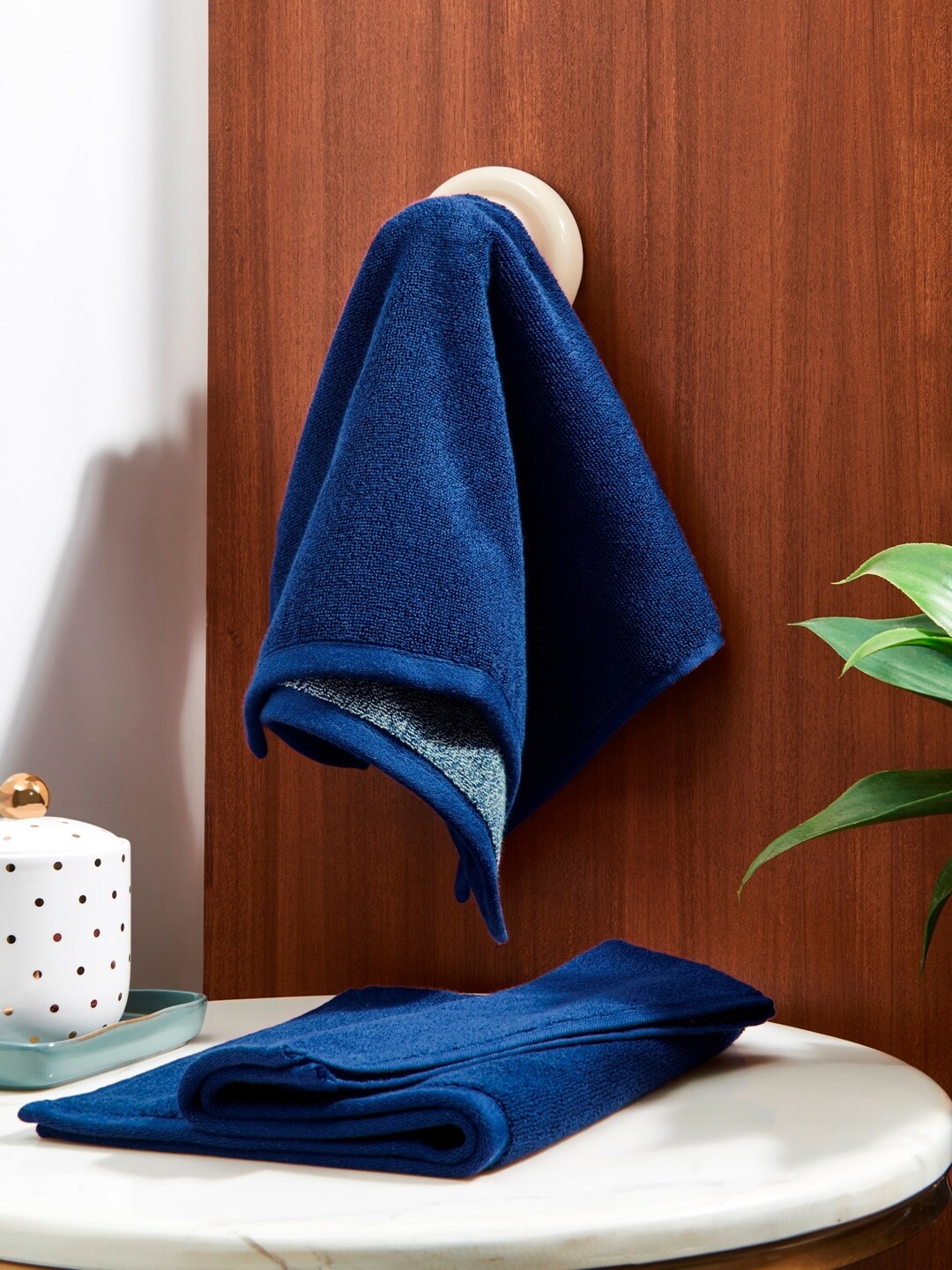 

DDecor Unisex Set Of 2 Blue Solid 600 GSM Live Beautiful Hand Towels