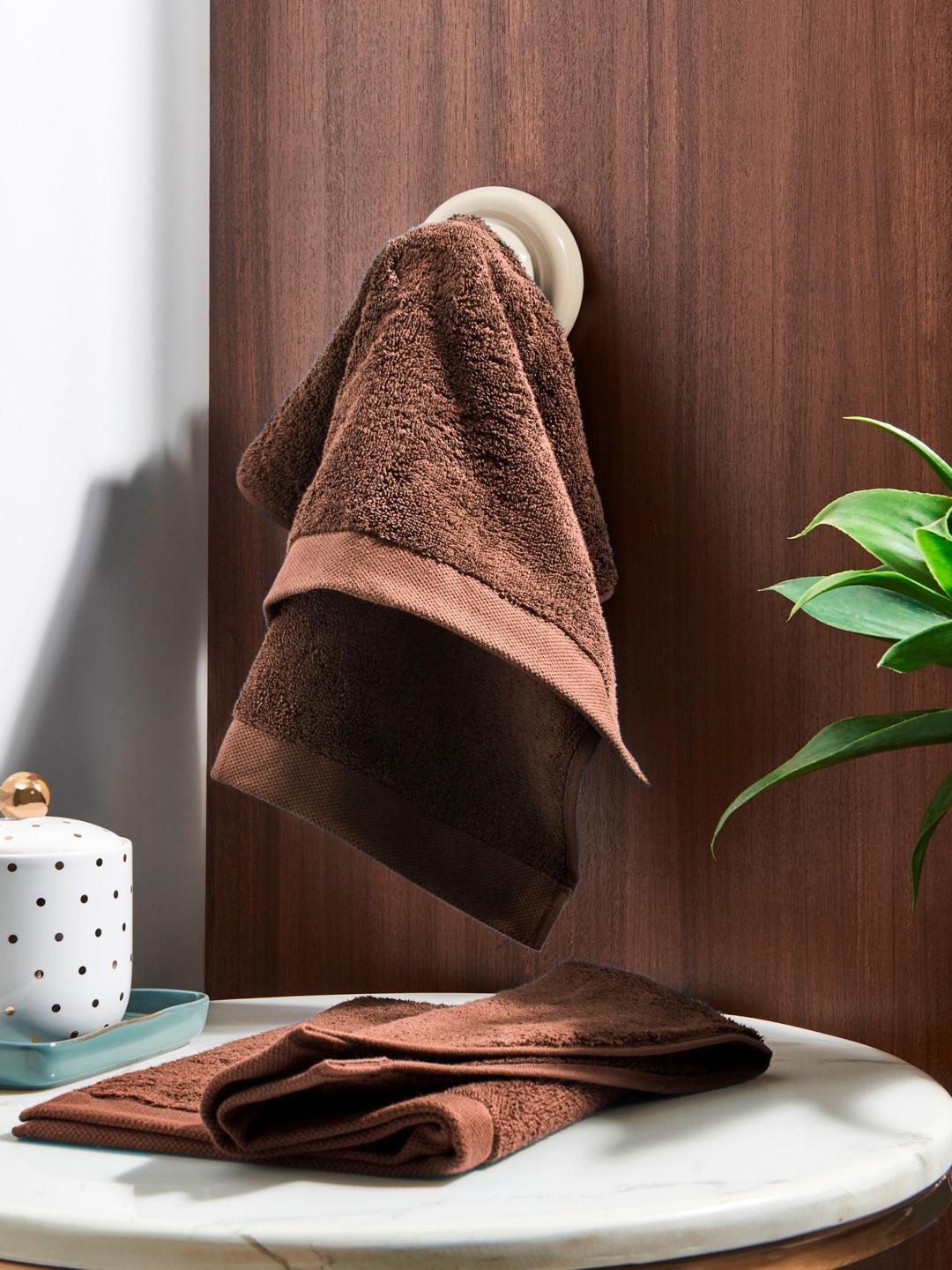 

DDecor Unisex Set Of 2 Brown Solid 600 GSM Hand Towels