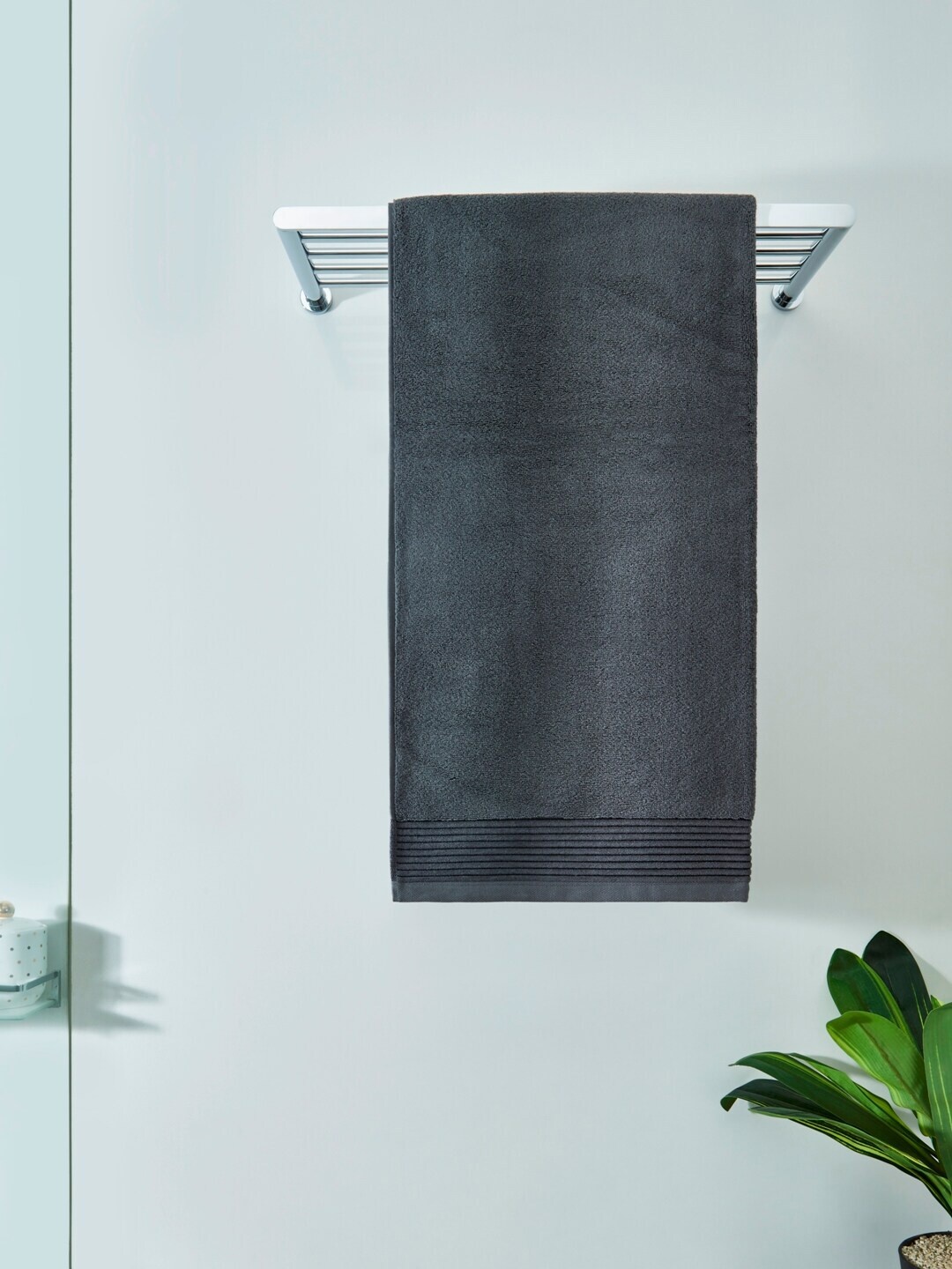 

DDecor Unisex Grey Solid 500 GSM Live Beautiful Bath Towel