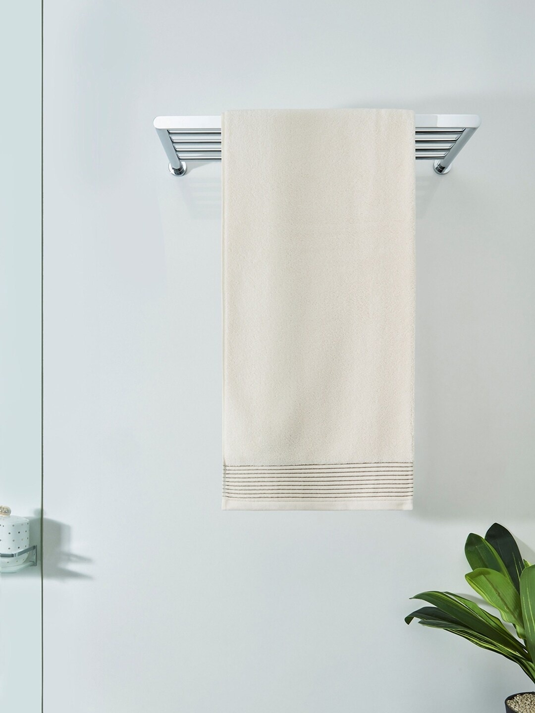 

DDecor Unisex Beige Solid 500 GSM Bath Towel