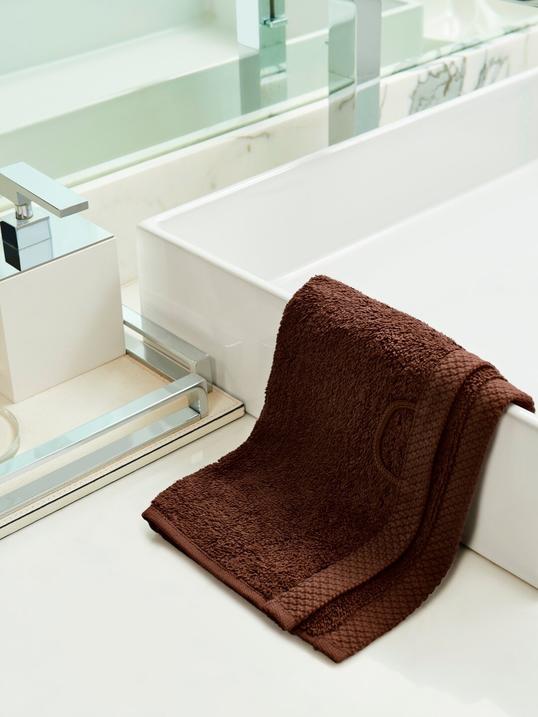

DDecor Unisex Set Of 2 Brown Solid 550 GSM Live Beautiful Face Towels