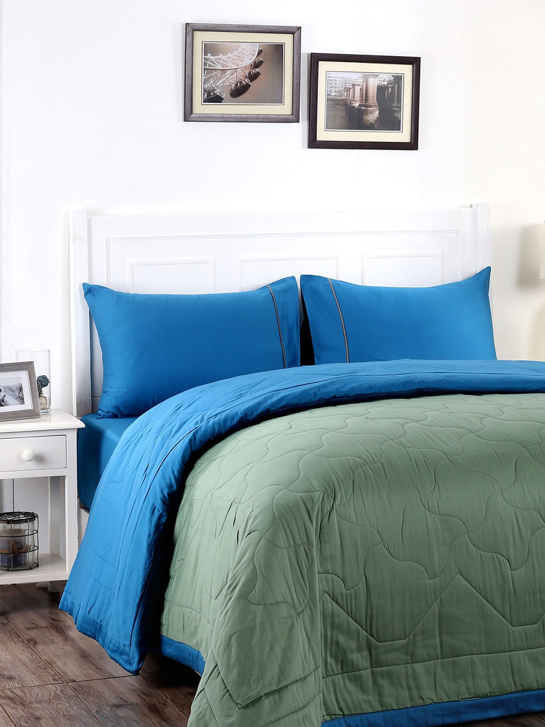 

MASPAR Green & Blue Solid AC Room 120 GSM Single Bed Quilt