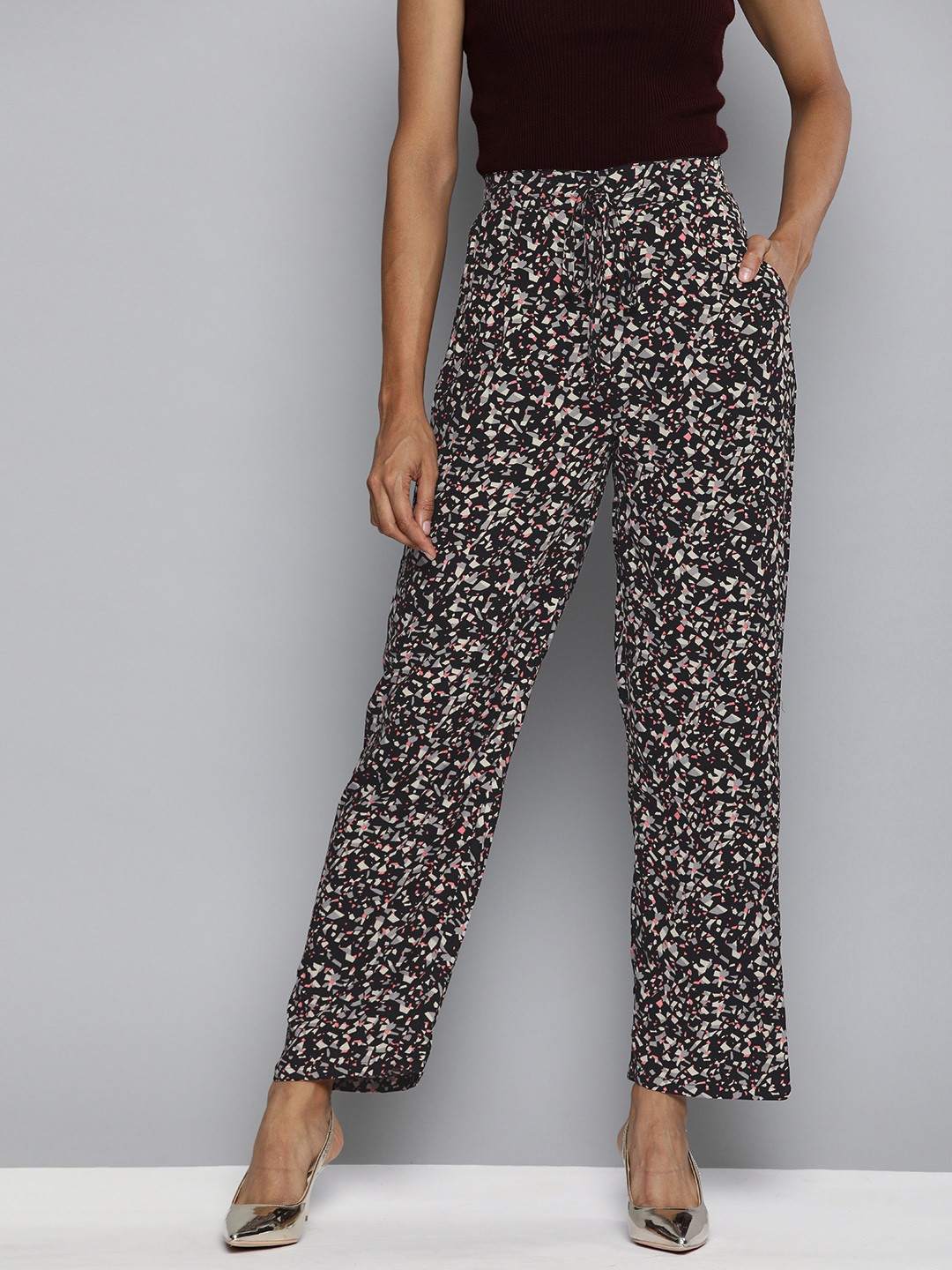 

HERE&NOW Women Black & Off-White Abstract Printed Straight Palazzos