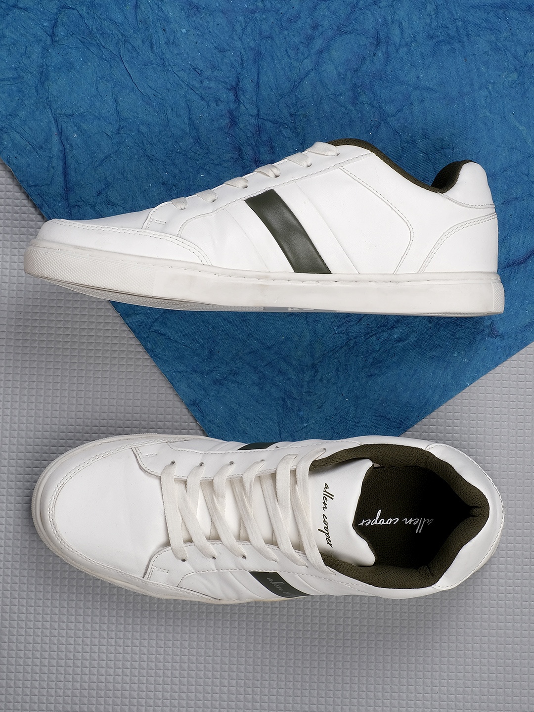 

Allen Cooper Men White Striped Sneakers