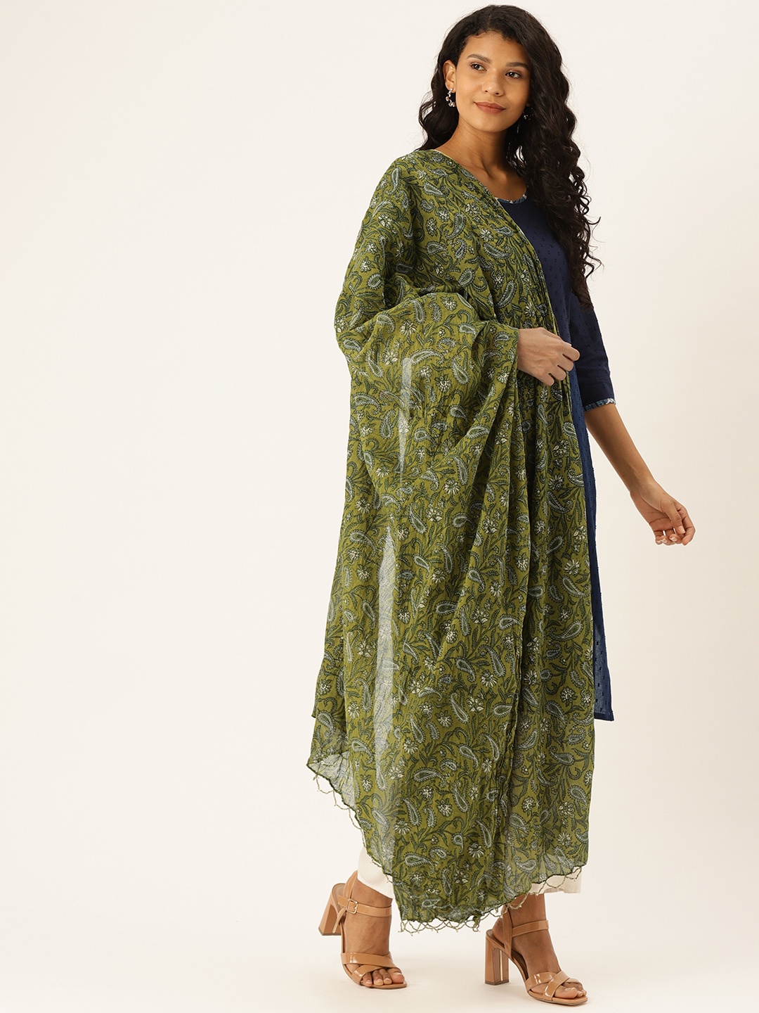 

Shaily Olive Green & Black Paisley Printed Dupatta