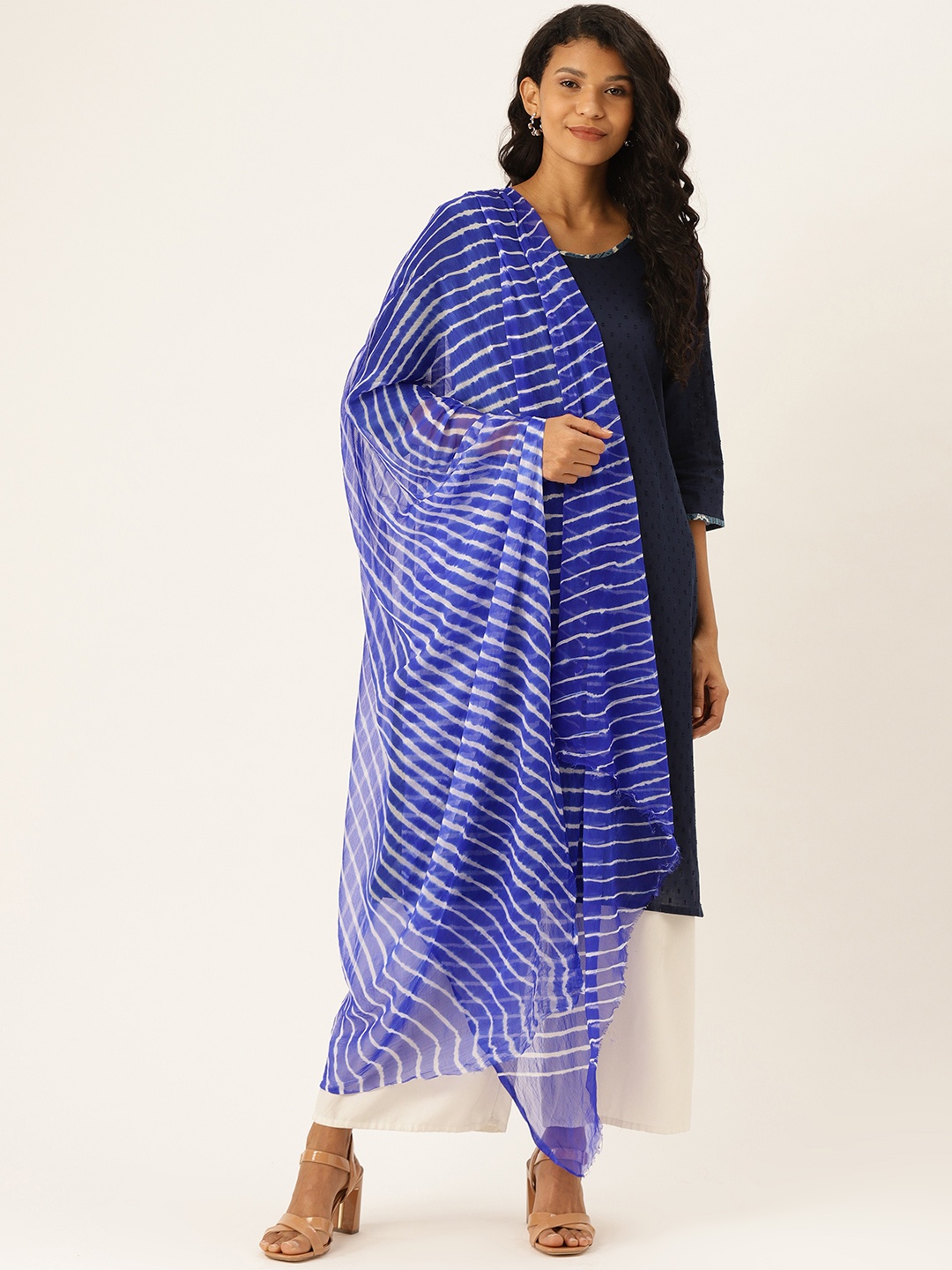 

Shaily Navy Blue & White Leheriya Print Dupatta