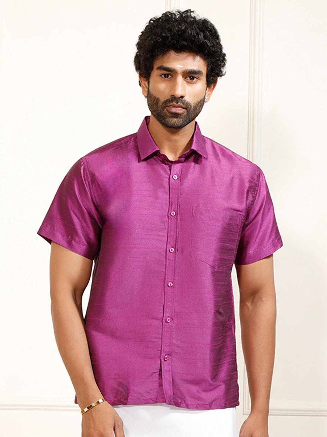 

VASTRAMAY Men Purple Regular Fit Solid Casual Shirt