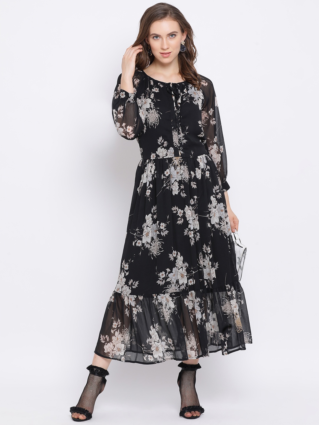 

Oxolloxo Women Black Printed Maxi Dress