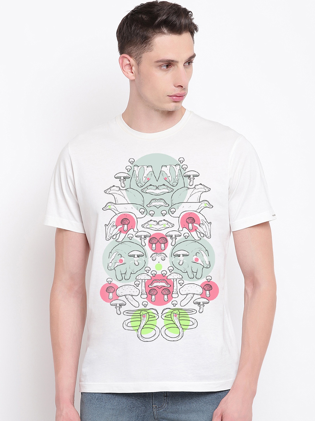 

THREADCURRY Men White Printed Round Neck T-shirt