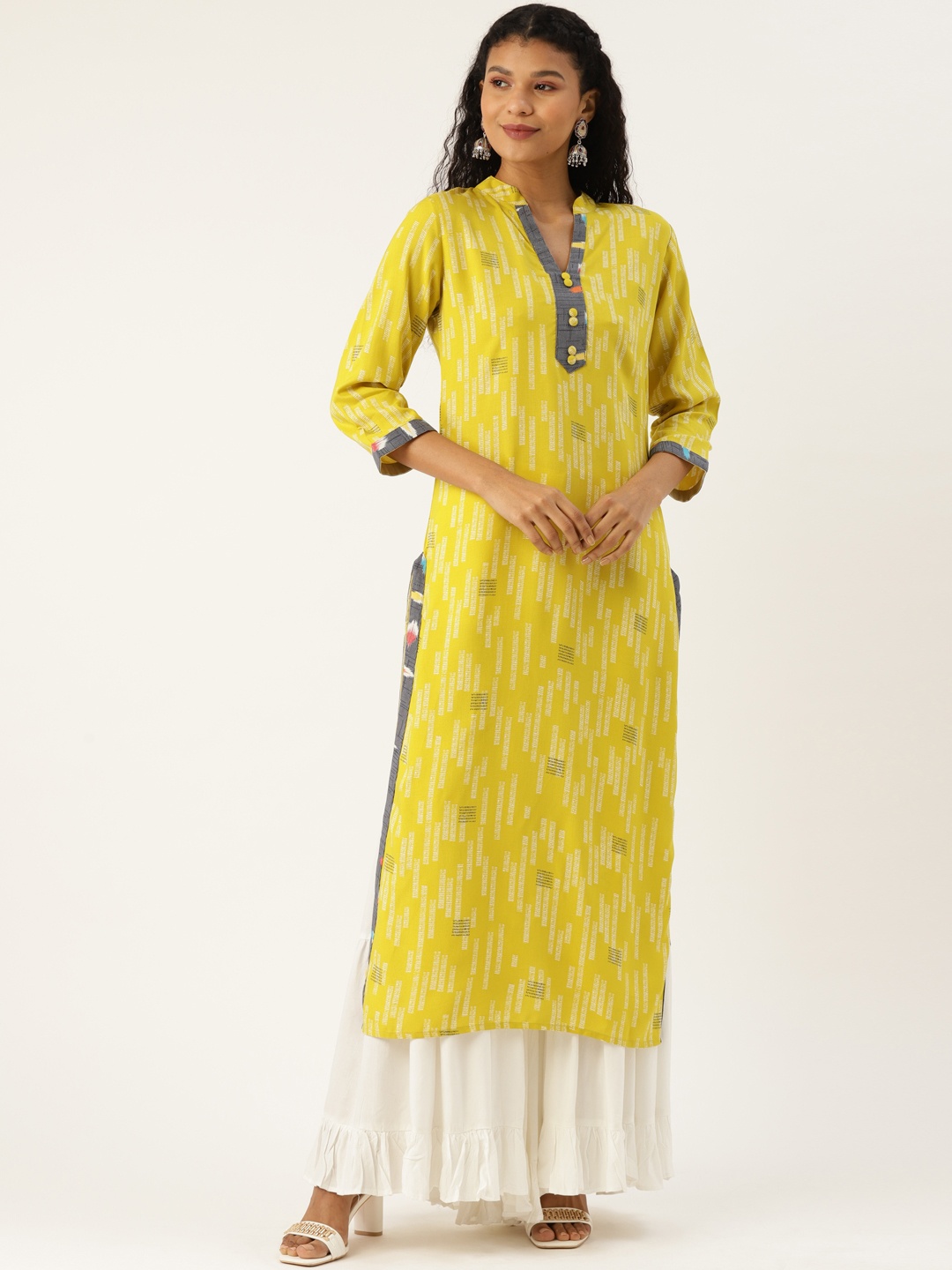 

Cottinfab Women Lime Green & White Geometric Printed Straight Kurta