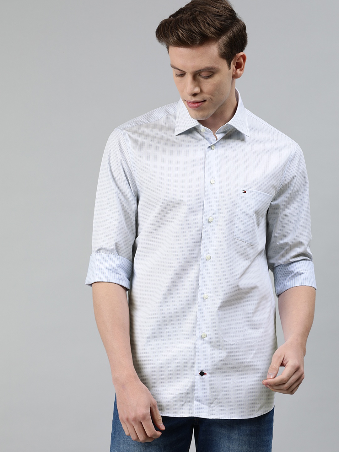 

Tommy Hilfiger Men White & Blue Regular Fit Self Design Casual Shirt